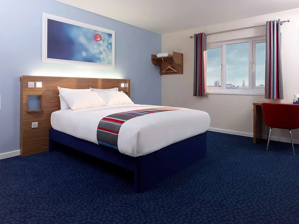 Travelodge Edinburgh Dreghorn 3*,
